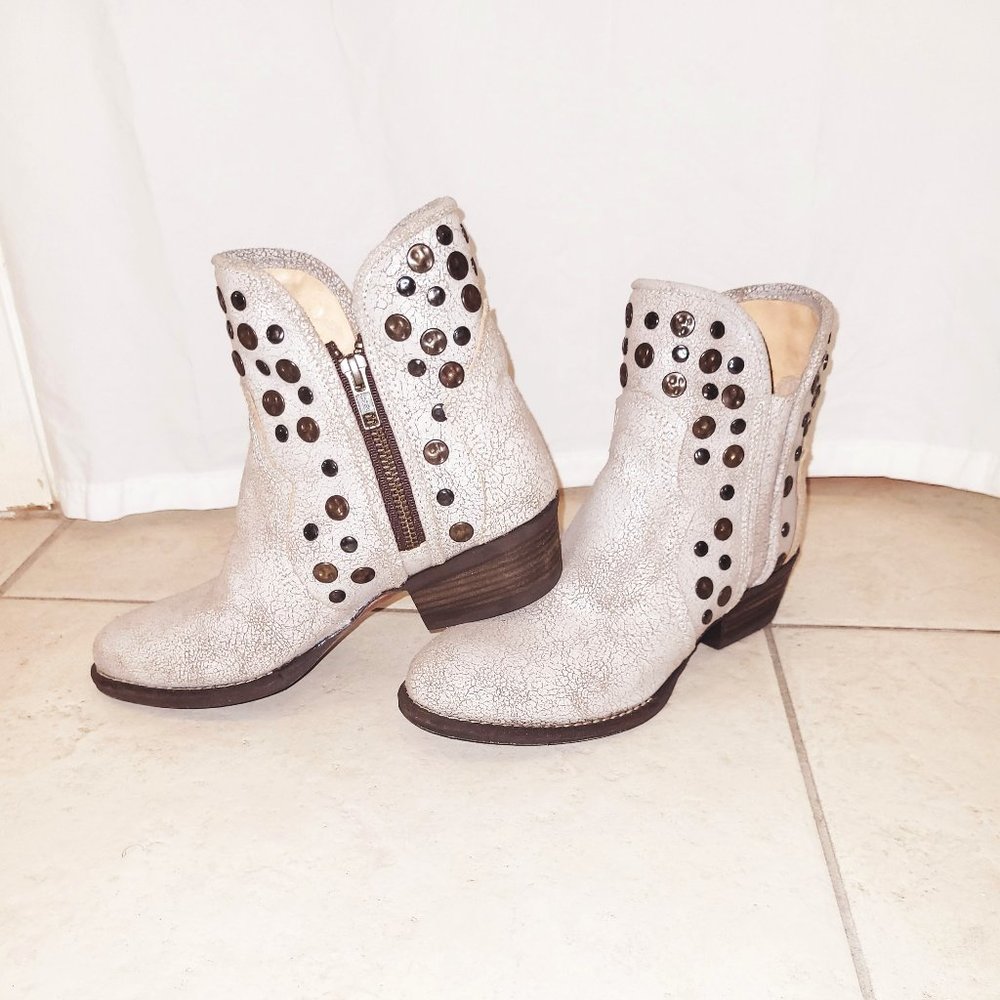Distressed Leather Stud Detailed Ankle Boots